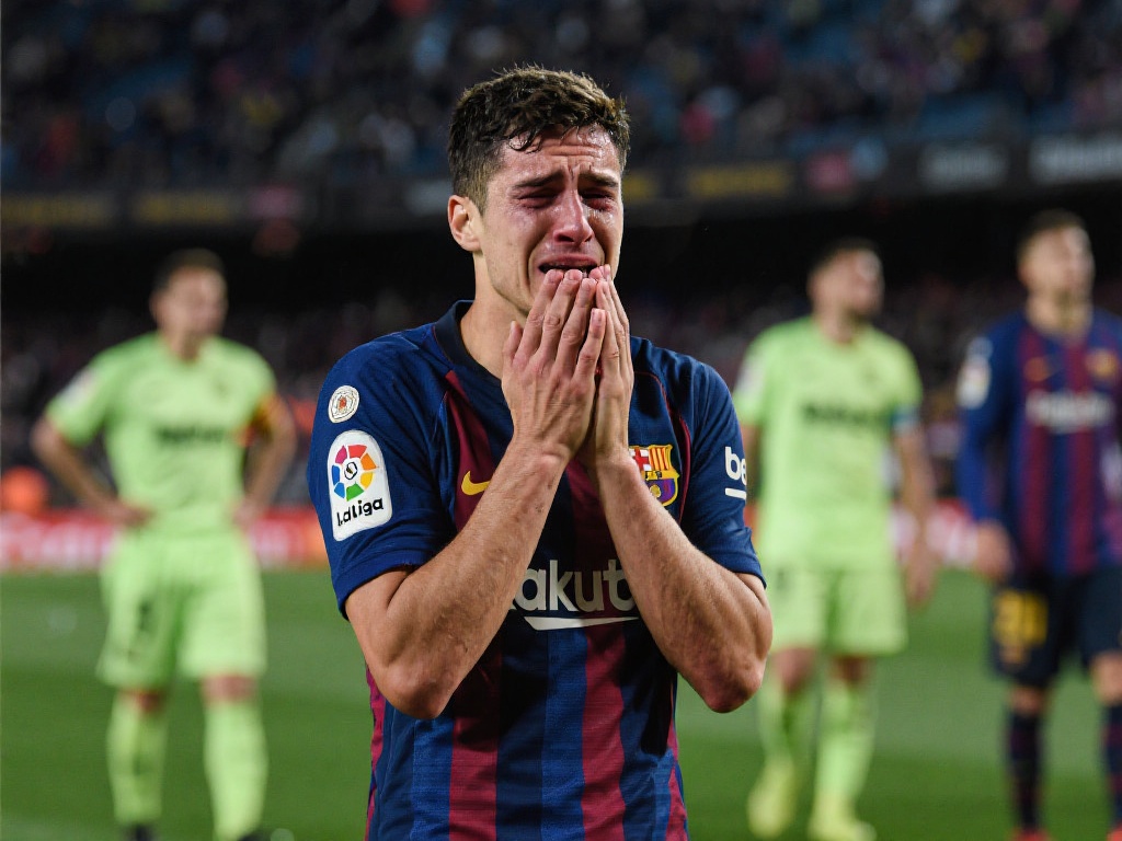 驼背现象 驼背现象